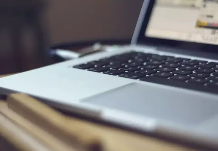 Czy terapia online ma sens? Odkryj jej skuteczność i korzyści